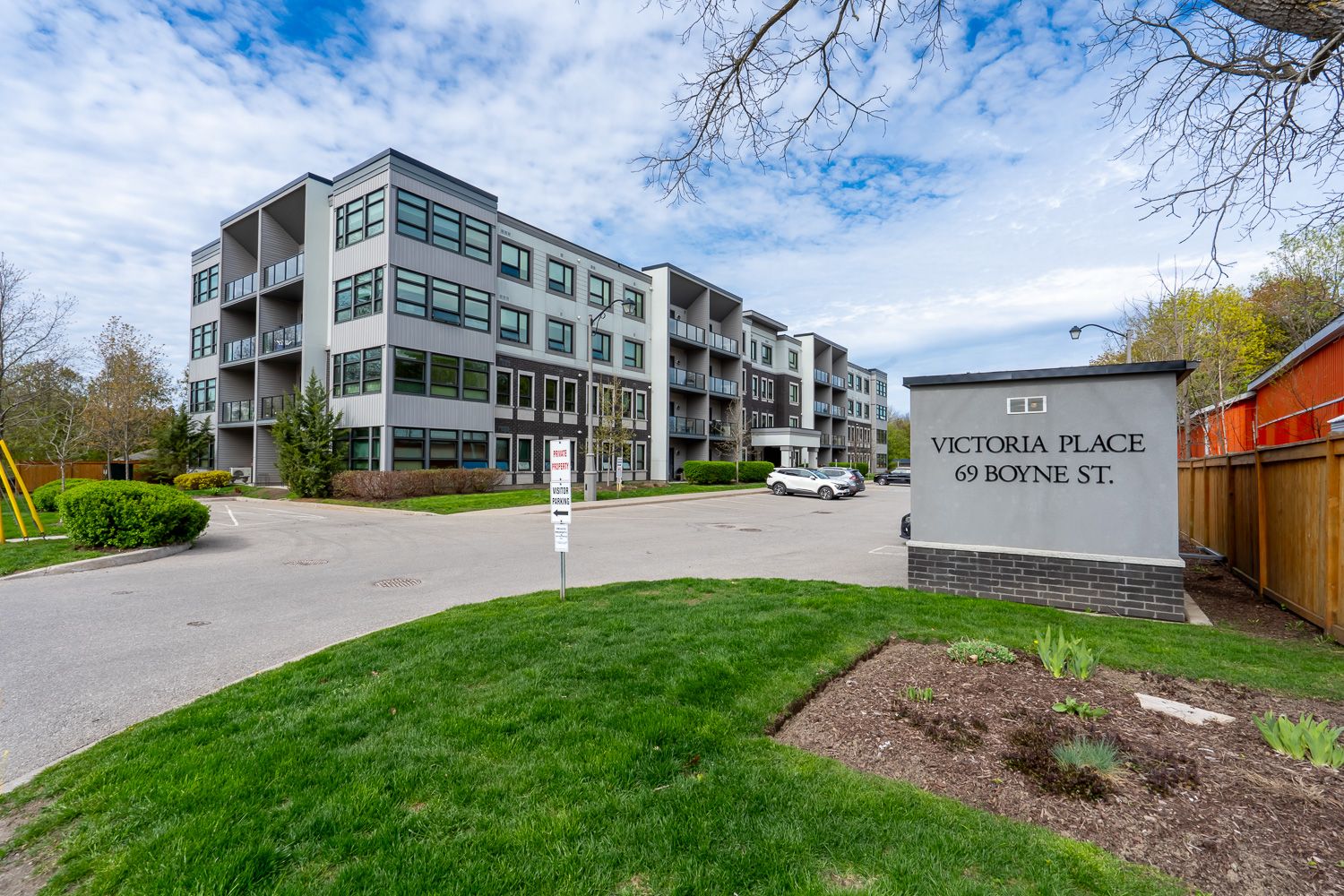 69 Boyne St Alliston #103 - Ted Tesseris